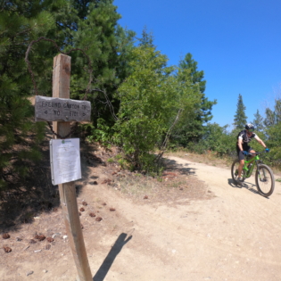 rustic trail sign mountain bikers Leavenworth washington